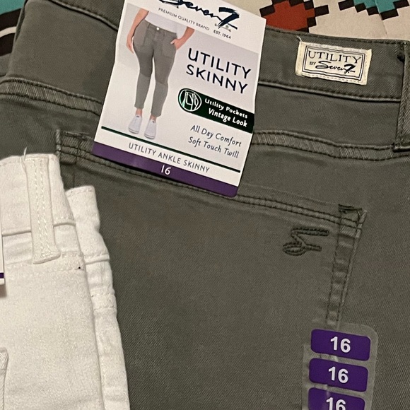 Capris - Picture 2 of 3